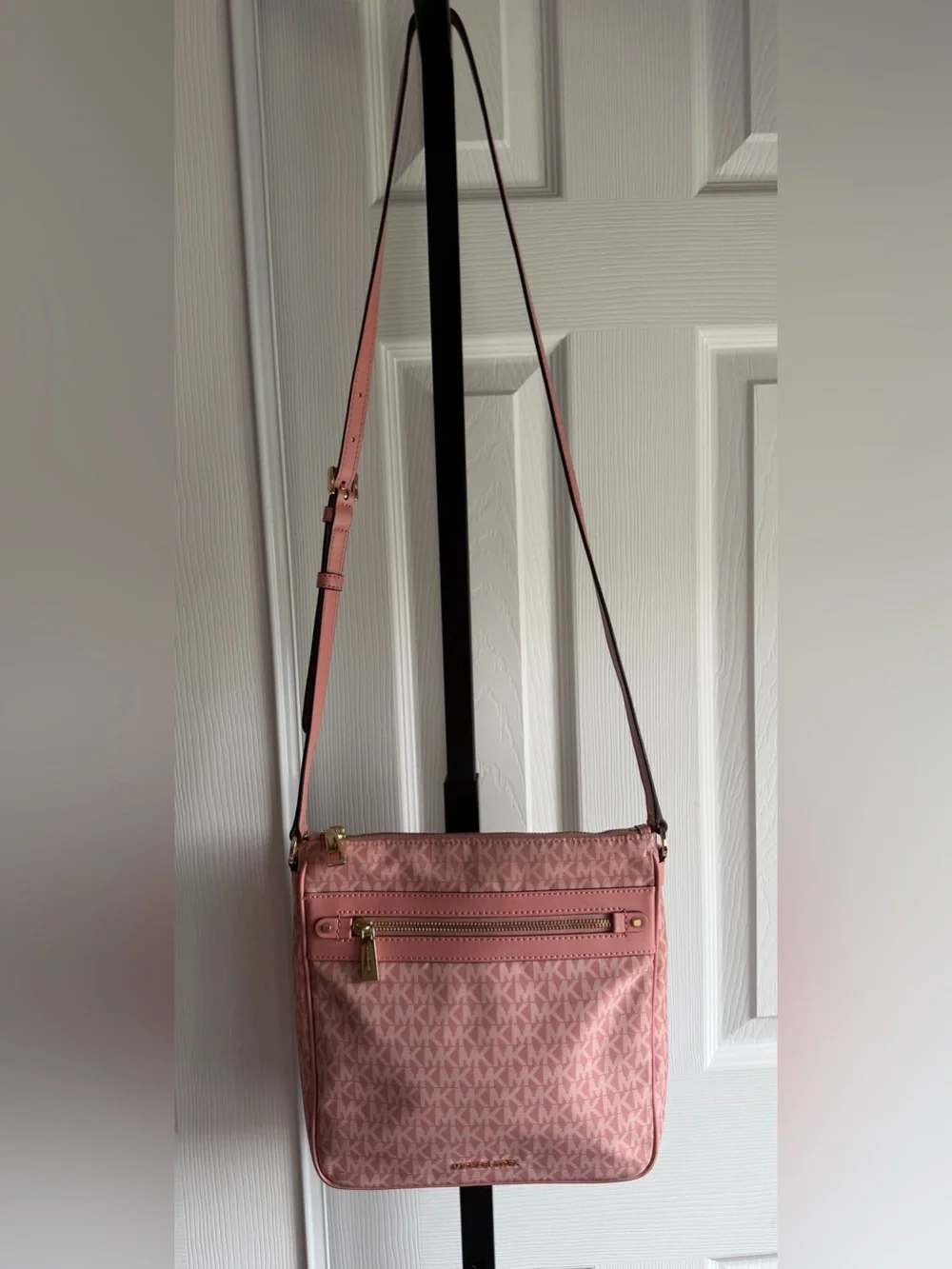 Michael Kors Blush Pink Signature Crossbody Bag  Canvas Women’s